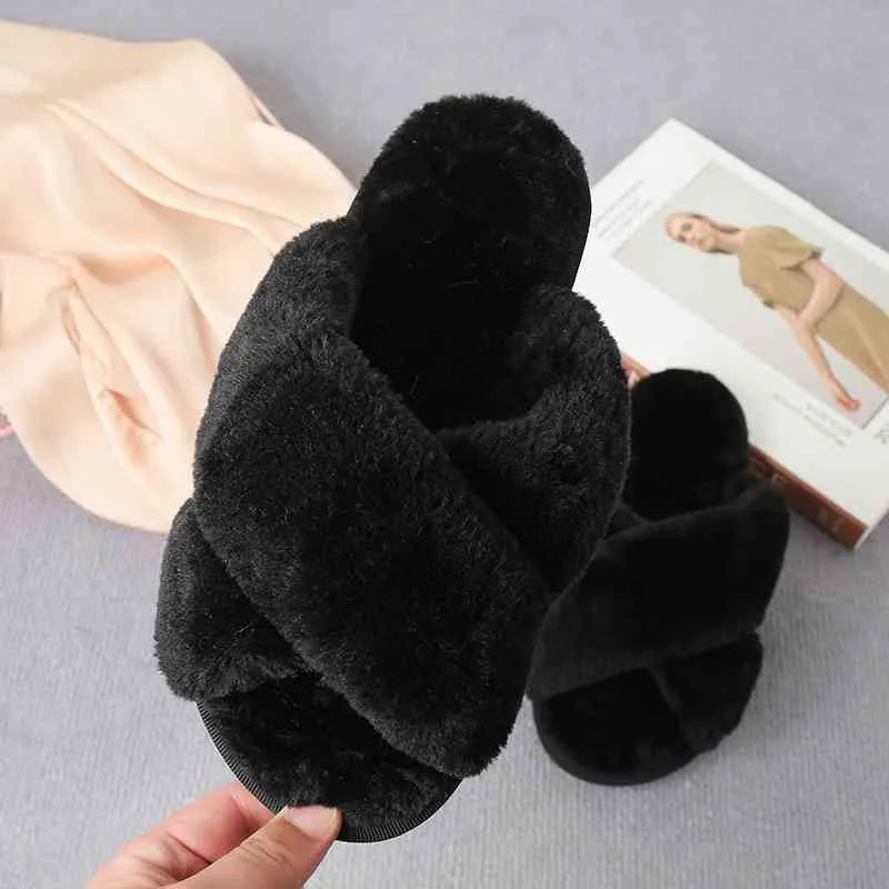 Warm Faux Fur Crisscross Slippers