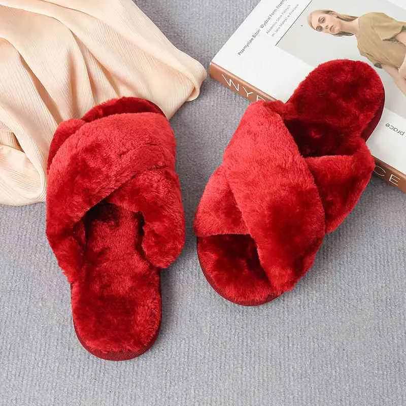 Warm Faux Fur Crisscross Slippers