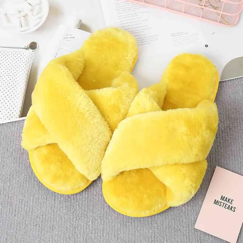 Warm Faux Fur Crisscross Slippers