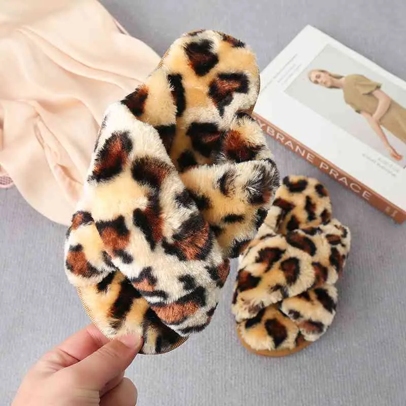 Warm Faux Fur Crisscross Slippers
