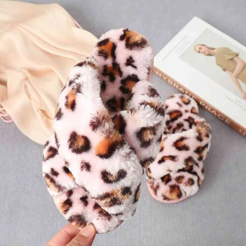 Warm Faux Fur Crisscross Slippers